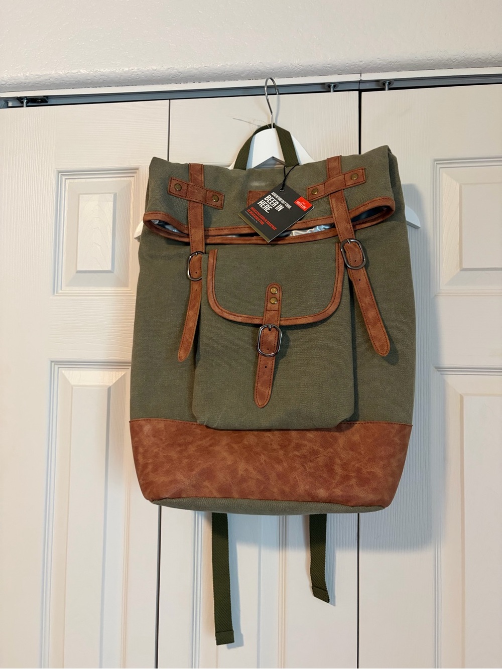 NWT Foster & Rye Beverage Insulated Cooler Weathered Pine Camping Hiking Picnic